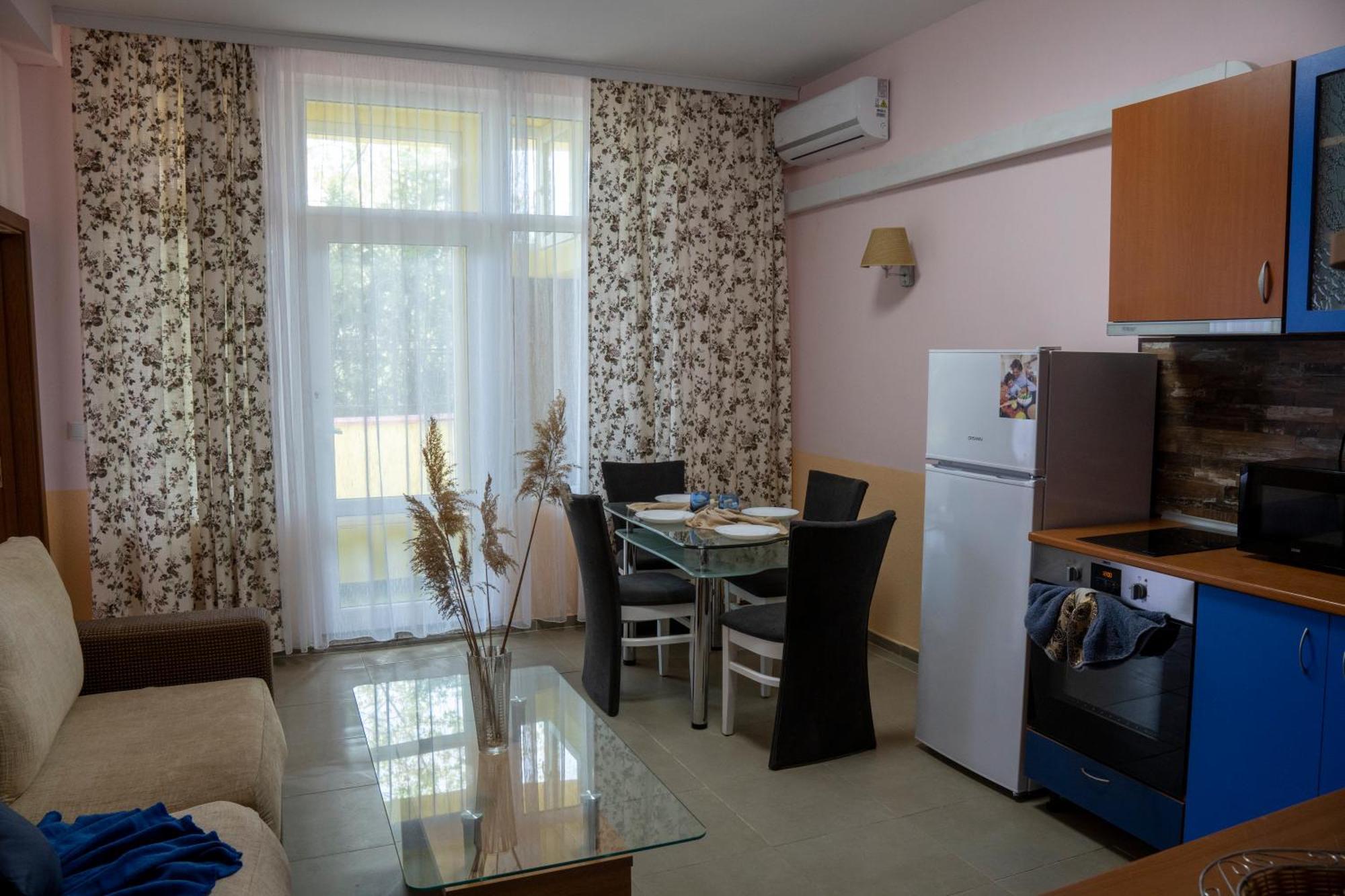 Sunny Apartments 克兰内沃 客房 照片